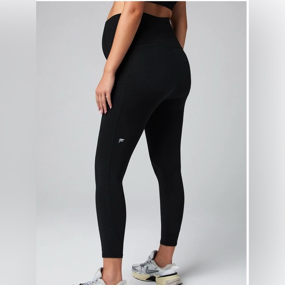 Fabletics PureLuxe High-Waisted Maternity 7/8 Legging size Medium - Picture 2 of 9